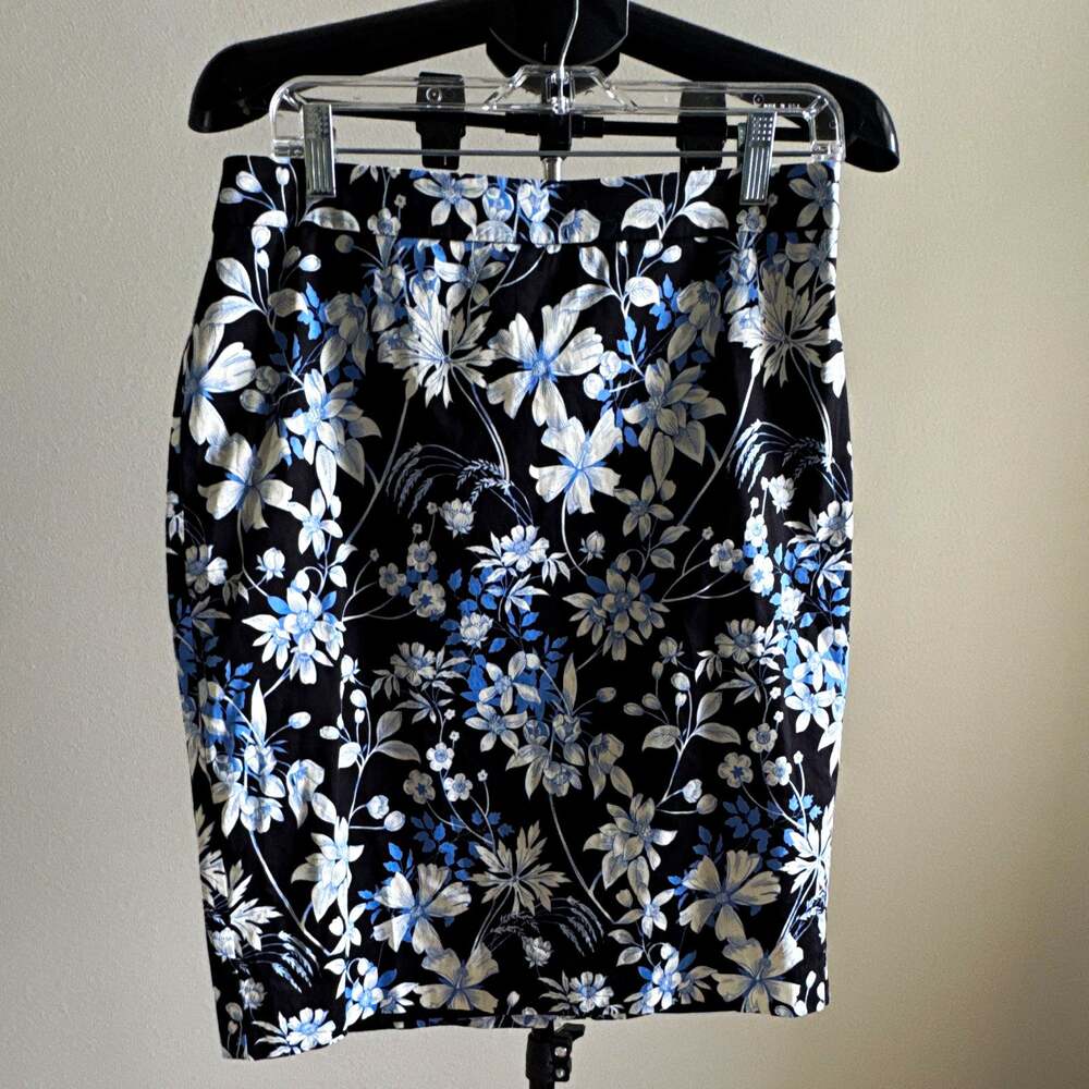 Talbots Women Size 10 Black Blue White Floral Pencil Skirt Lined Zip Woven